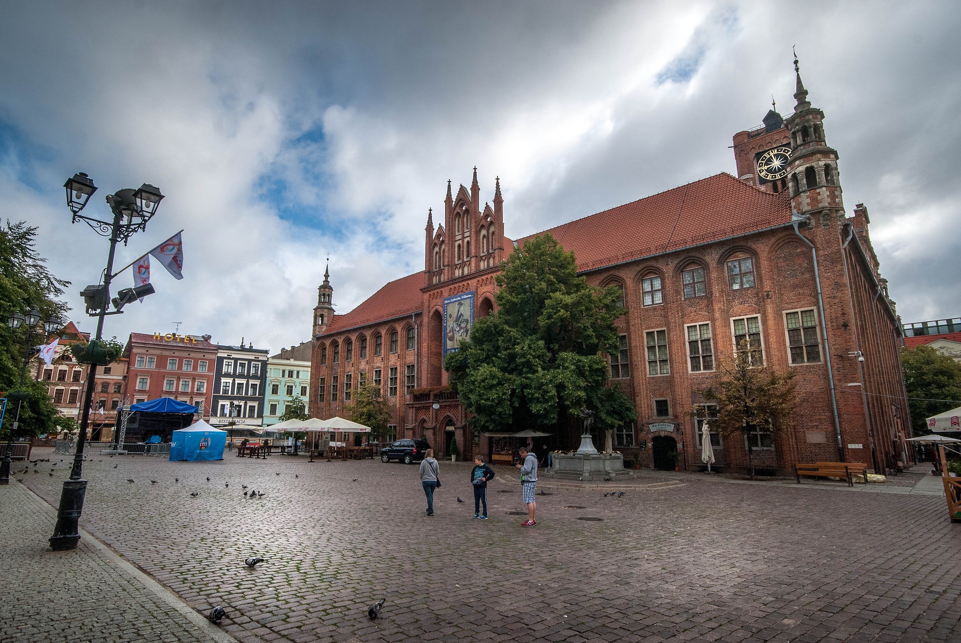 8 Notable Sites to Visit in Poland Every History Buff Must Visit | TravelingNext