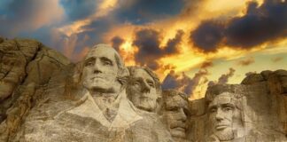 Must See & Visit Attractions in Mount Rushmore